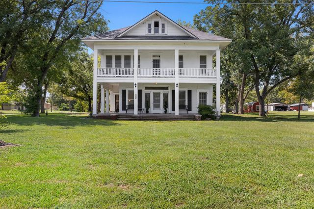 1008 Railroad, Thornton, TX 76687