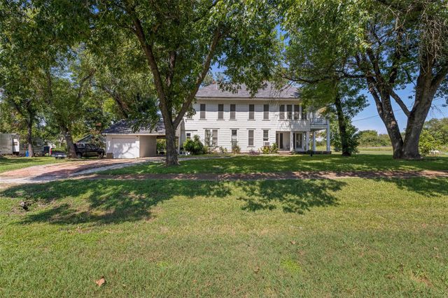 1008 Railroad, Thornton, TX 76687