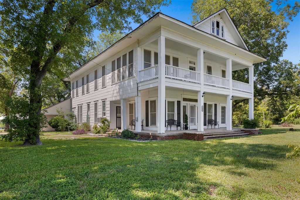 1008 Railroad, Thornton, TX 76687
