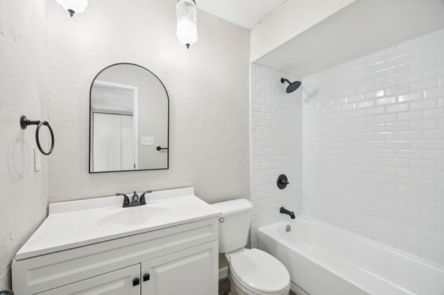 7110 Forestview Drive, Arlington, TX 76016