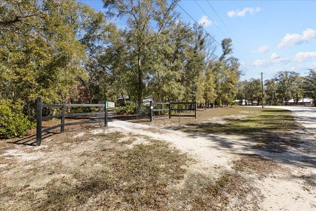 1658 NE 743RD STREET, Old Town, FL 32680