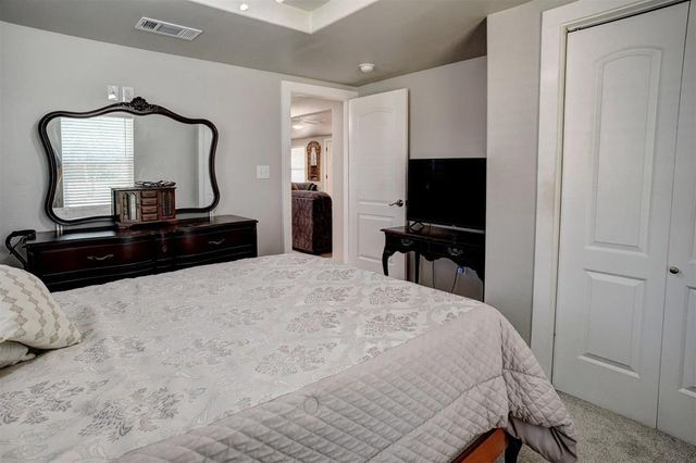 1217 Jones ST, Smithville, TX 78957