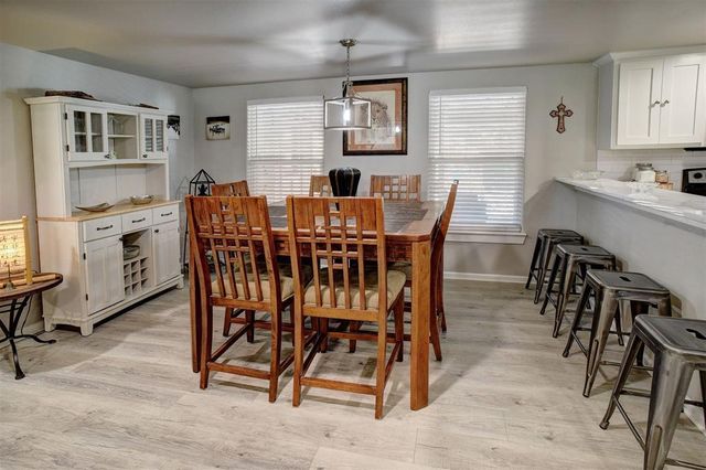 1217 Jones ST, Smithville, TX 78957