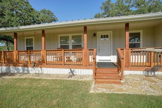 1217 Jones ST, Smithville, TX 78957