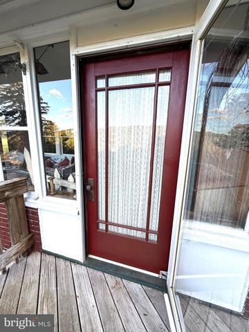 142 CASHMAN RD, Altoona, PA 16601