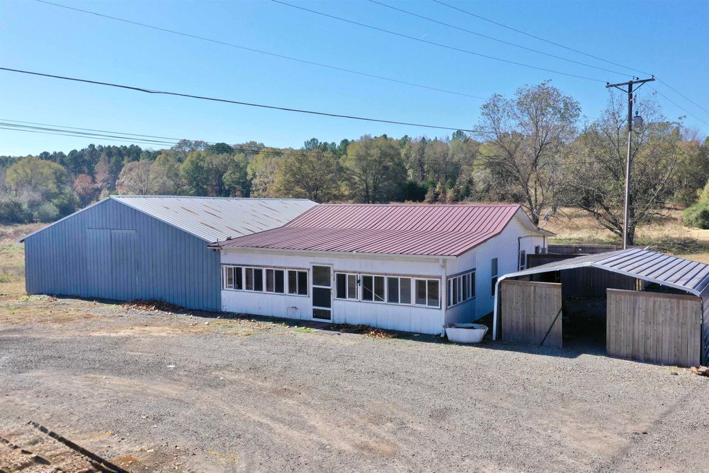 3739 Hwy 16, Pangburn, AR 72121
