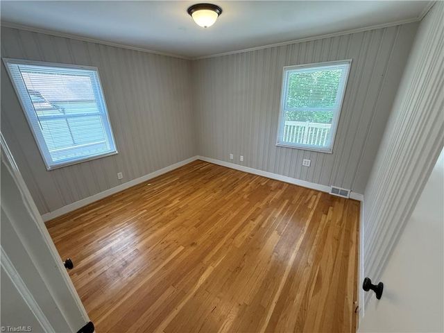 1408 Kenwood Street, Winston-salem, NC 27104