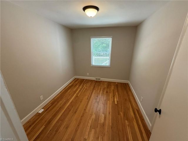 1408 Kenwood Street, Winston-salem, NC 27104