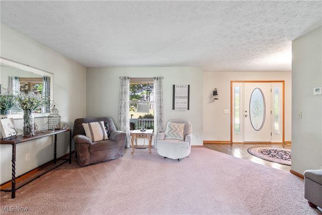 12340 Waterfall Avenue NW, Uniontown, OH 44685