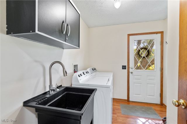 12340 Waterfall Avenue NW, Uniontown, OH 44685