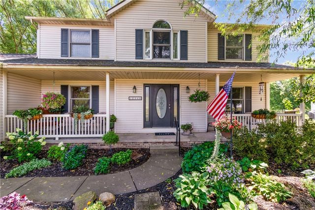 12340 Waterfall Avenue NW, Uniontown, OH 44685