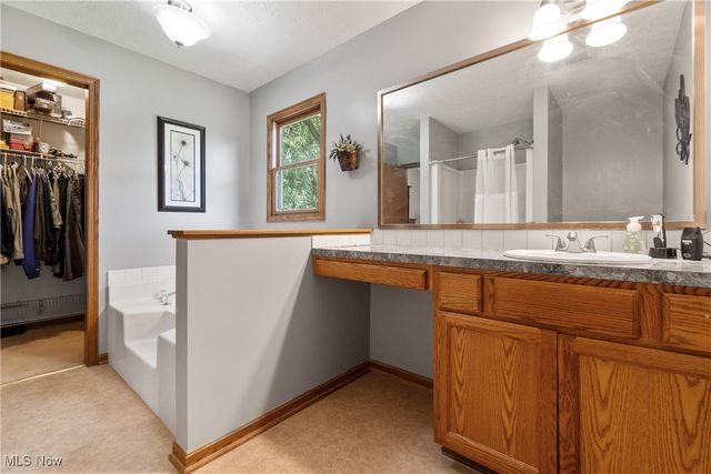 12340 Waterfall Avenue NW, Uniontown, OH 44685