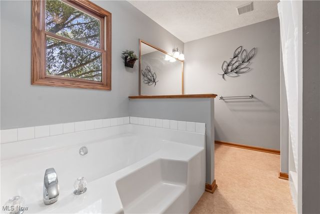 12340 Waterfall Avenue NW, Uniontown, OH 44685