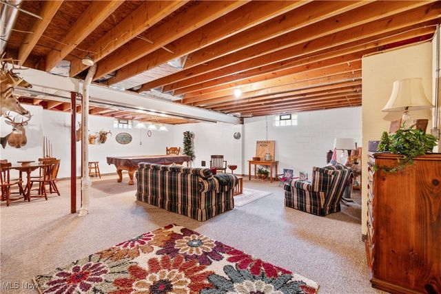 12340 Waterfall Avenue NW, Uniontown, OH 44685