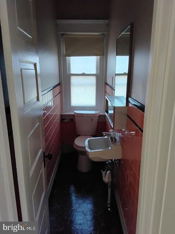 1240 E HIGH ST, Pottstown, PA 19464