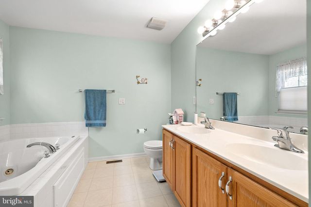 104 GLENCOE CT, Newark, DE 19702