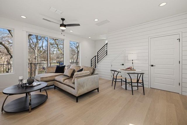 2608 Bristol DR B, Austin, TX 78723