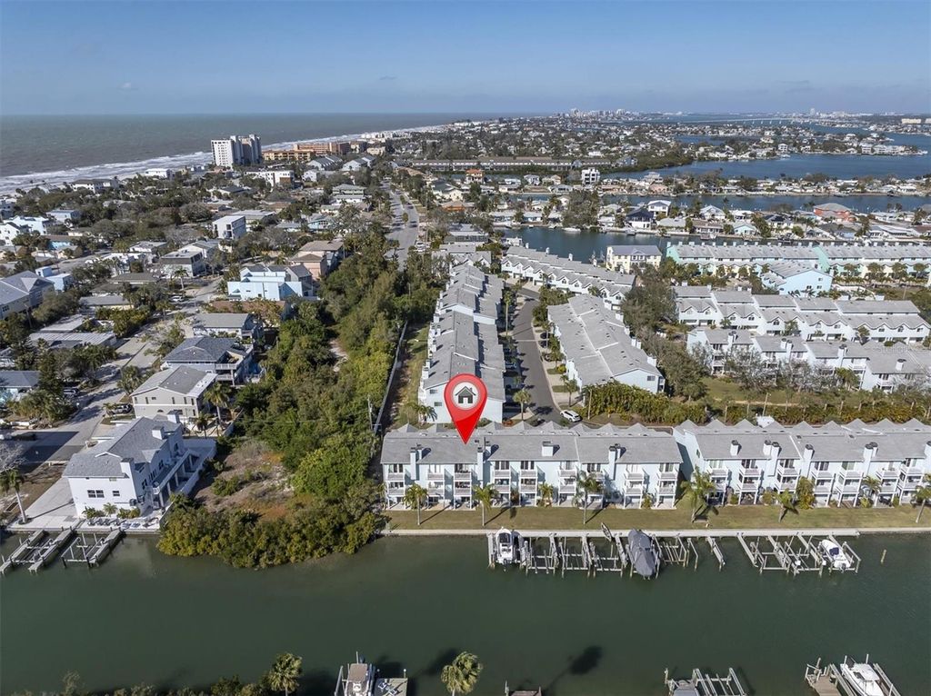 Image 41 of property listing at 641 GARLAND CIRCLE, Indian Rocks Beach, FL 33785