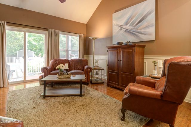 41 Glenview Drive, Scotia, NY 12302
