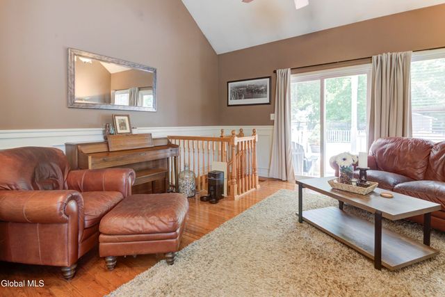 41 Glenview Drive, Scotia, NY 12302