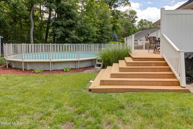 41 Glenview Drive, Scotia, NY 12302