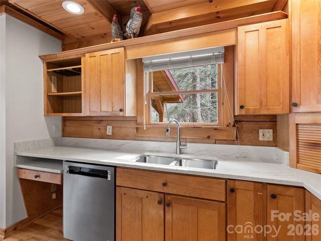 133 Smokemont Drive, Arden, NC 28704
