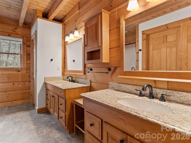 133 Smokemont Drive, Arden, NC 28704