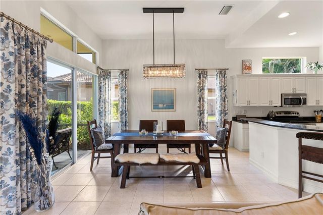 6534 Caldecott DR, Naples, FL 34113