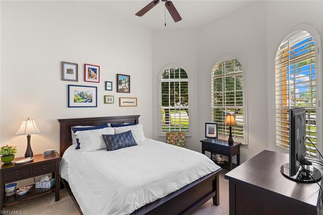 6534 Caldecott DR, Naples, FL 34113