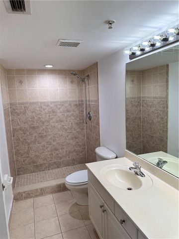 529 E Sheridan St 3081, Dania Beach, FL 33004