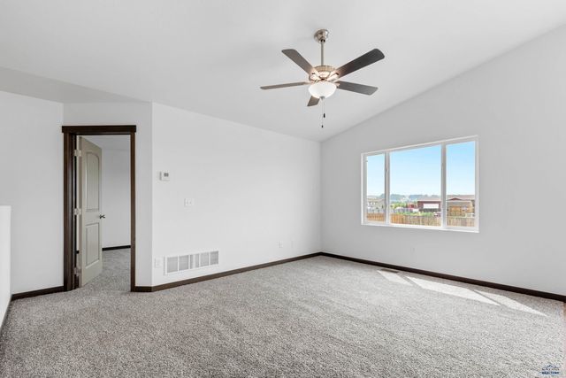 608 BULL RUN DR, Box Elder, SD 57719