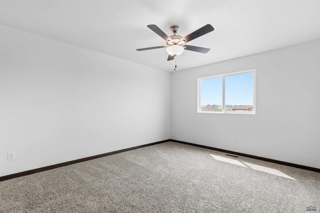608 BULL RUN DR, Box Elder, SD 57719