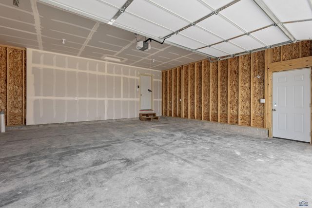 608 BULL RUN DR, Box Elder, SD 57719