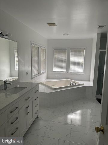 1205 SUMMERSWOOD DR, St Thomas, PA 17252