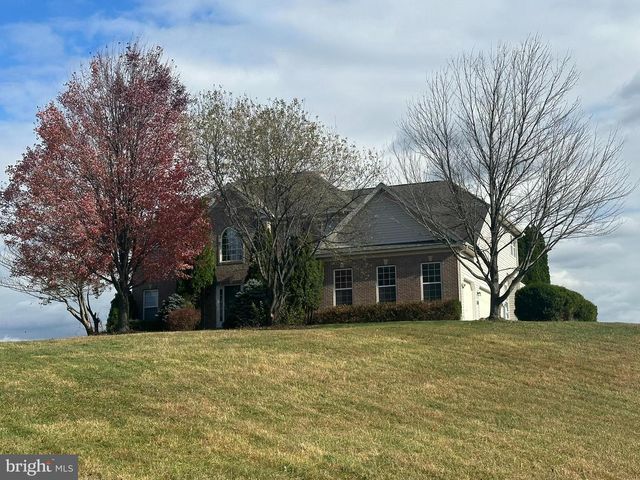 1205 SUMMERSWOOD DR, St Thomas, PA 17252