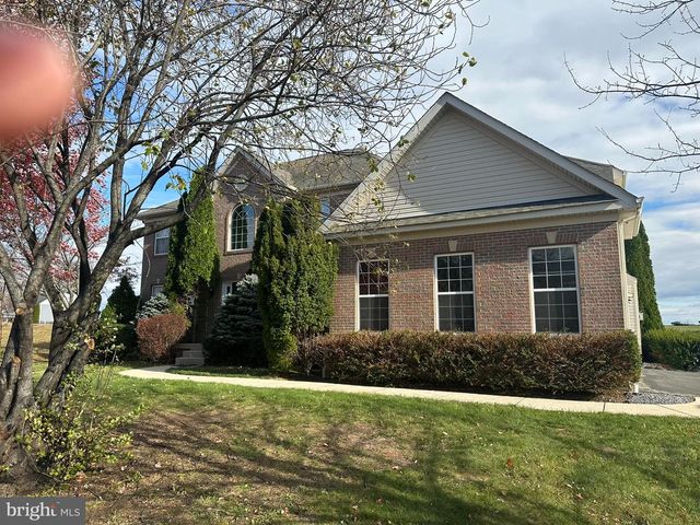 1205 SUMMERSWOOD DR, St Thomas, PA 17252