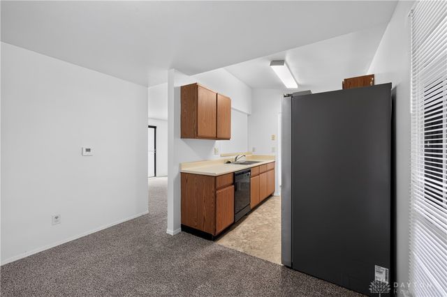 8377 Schoolgate Drive, Huber Heights, OH 45424