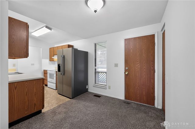 8377 Schoolgate Drive, Huber Heights, OH 45424