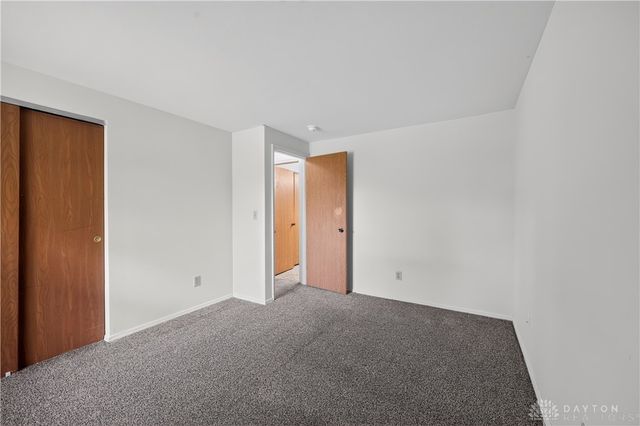 8377 Schoolgate Drive, Huber Heights, OH 45424
