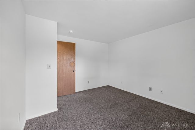 8377 Schoolgate Drive, Huber Heights, OH 45424