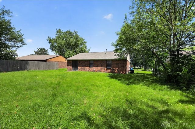 8377 Schoolgate Drive, Huber Heights, OH 45424
