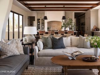 5238 E Mission Hill Drive, Tucson, AZ 85718