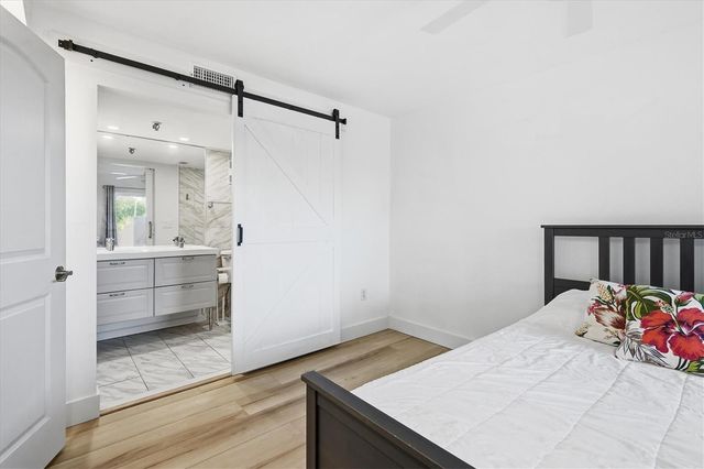 7430 SUNSHINE SKYWAY LANE S 201, St Petersburg, FL 33711