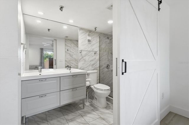 7430 SUNSHINE SKYWAY LANE S 201, St Petersburg, FL 33711