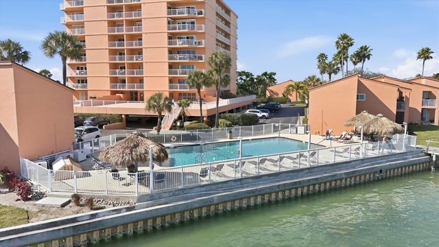 7430 SUNSHINE SKYWAY LANE S 201, St Petersburg, FL 33711