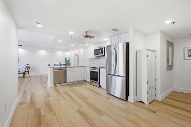 7430 SUNSHINE SKYWAY LANE S 201, St Petersburg, FL 33711