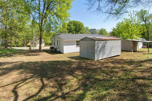 1205 Sims Ave, Jonesboro, AR 72401