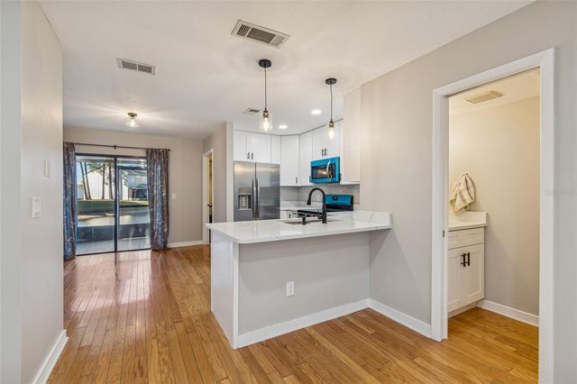 12568 CASTLE HILL DRIVE, Tampa, FL 33624