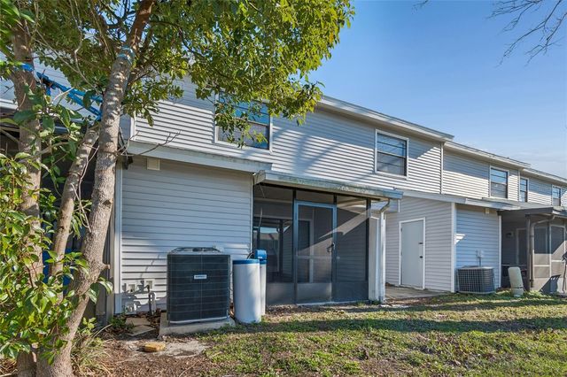 12568 CASTLE HILL DRIVE, Tampa, FL 33624