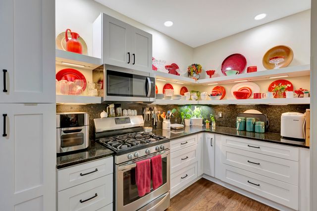 1075 Barfield Street, Daniel Island, SC 29492